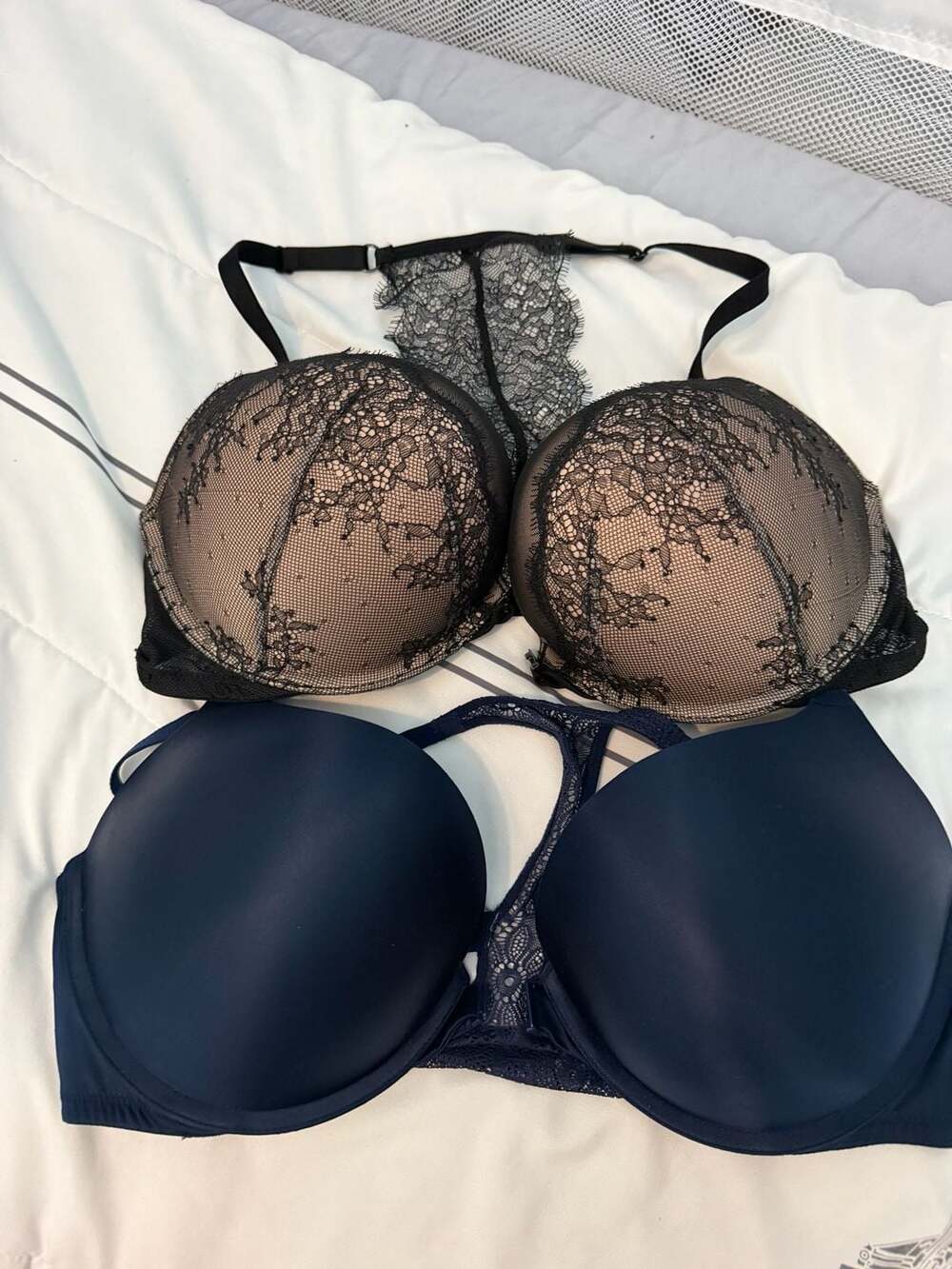 Lot of 2 Victoria's Secret Bombshell Size 38C